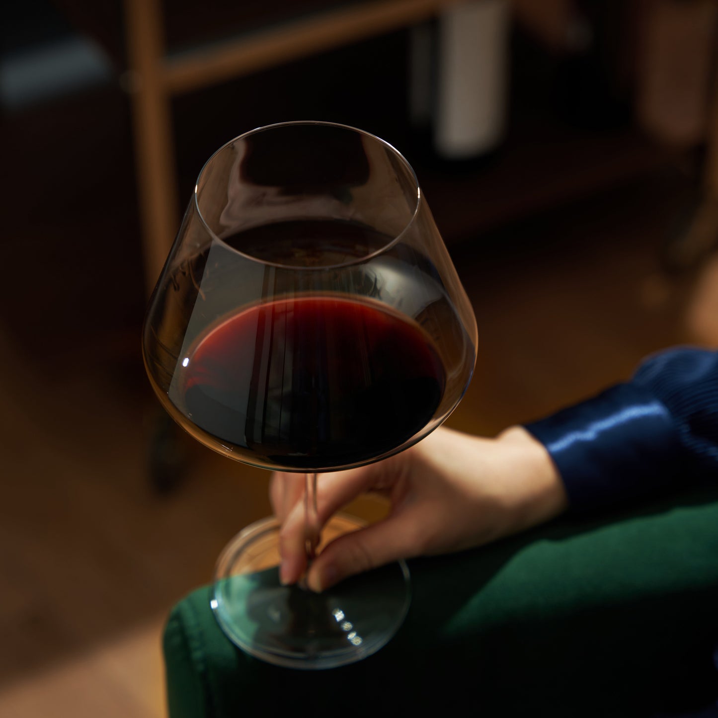 Reserve Liminal Burgundy Wine Glass
